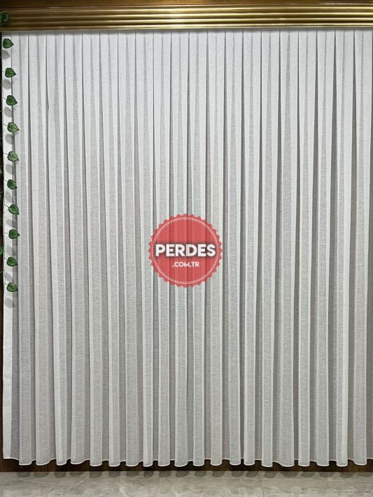 Foldet keten tül perde